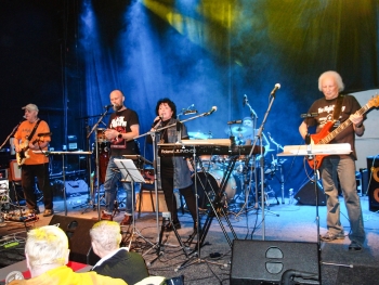 Dvojkoncert s kapelou Točkolotoč, Alternativní klub Tyjátr Svitavy,  12.12.2025